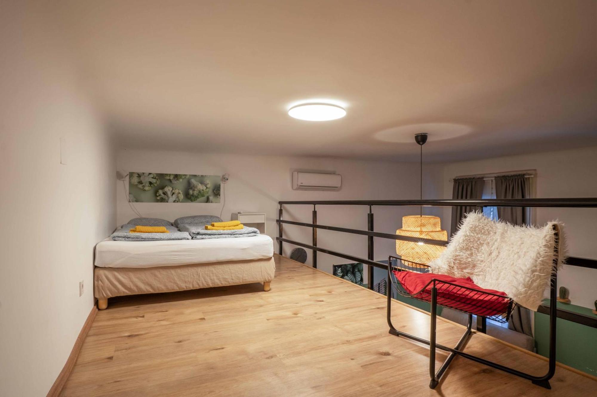 Cosy Studio In Terezvaros W41 Green Boedapest Buitenkant foto
